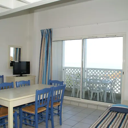 With A View On The Pool Or Near Boyard *