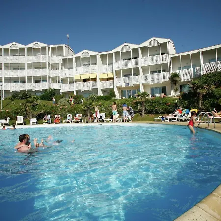 With A View On The Pool Or Near Boyard * פוראס